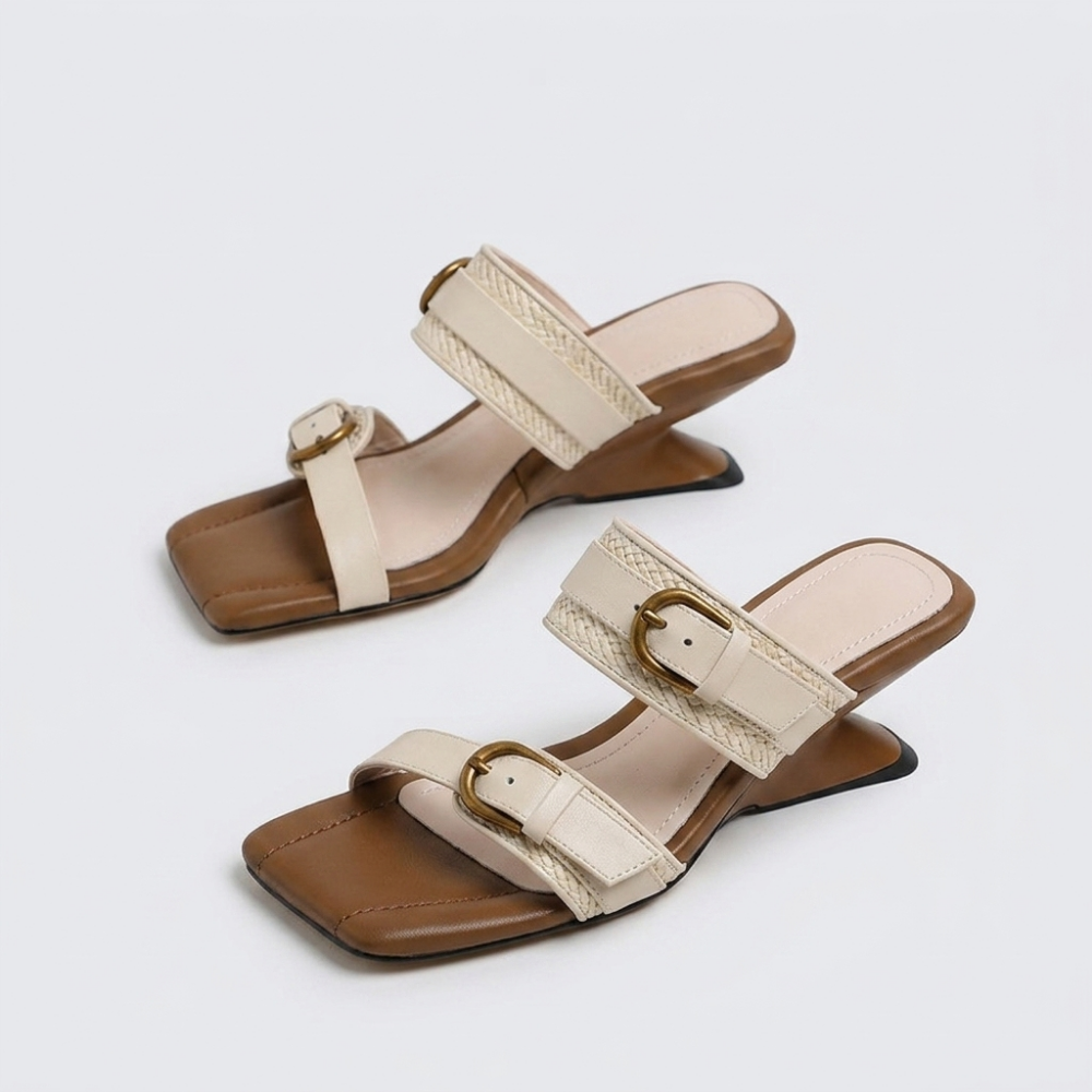 Alvara - Slip-On Wedge