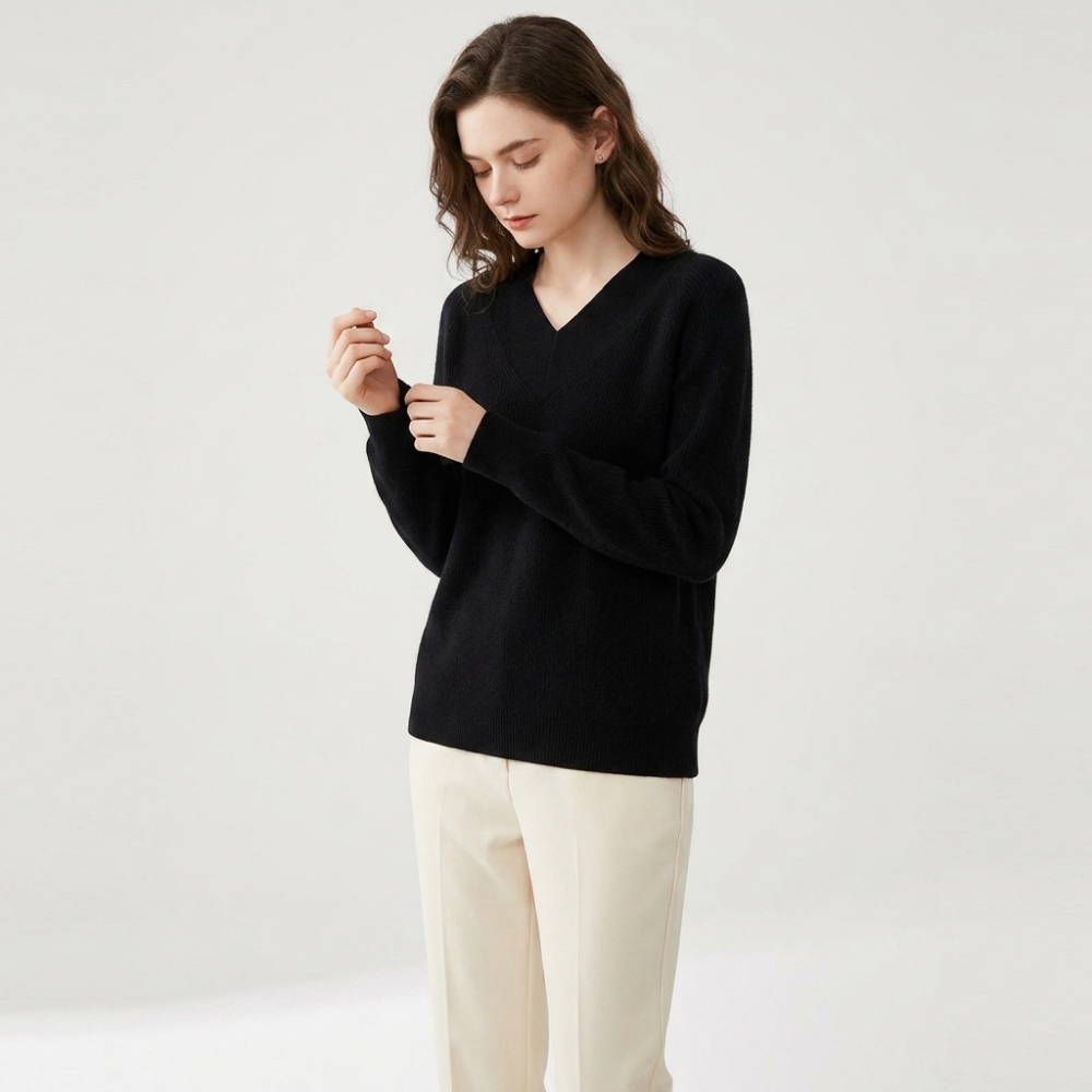 Skyloam – Cashmere Wool Sweater — Black